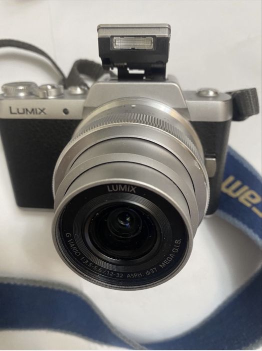 Aparat foto Panasonic lumix dmc gf-7 obiectiv G vario 12-32