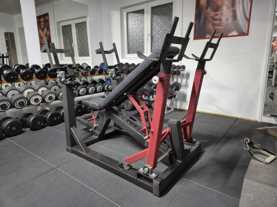 Bancă reglabilă multifuncțională cu suporți de ajutor pentru gantere !