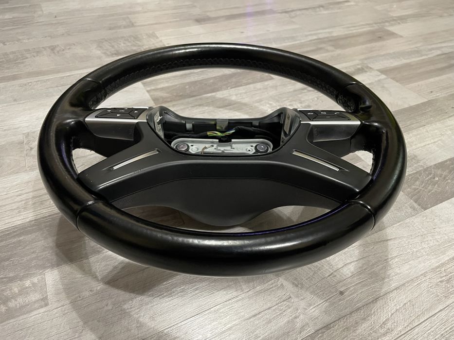 Mercedes Волан C 220 Facelift  w204 w166 w212 - минимални забележки