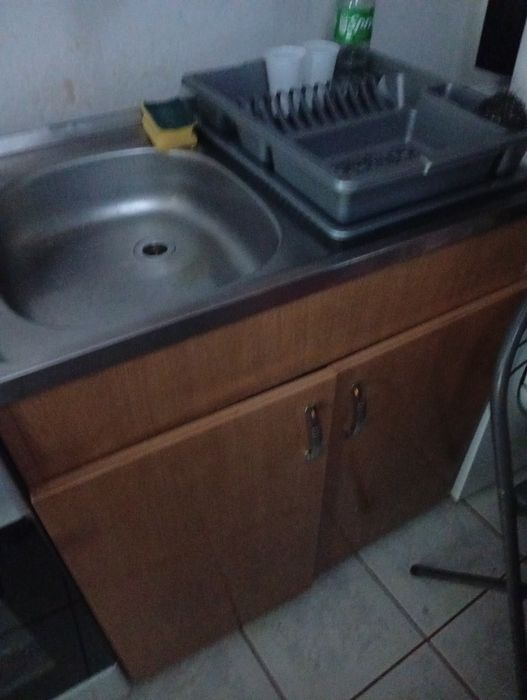 Vând mobila de bucătărie mica