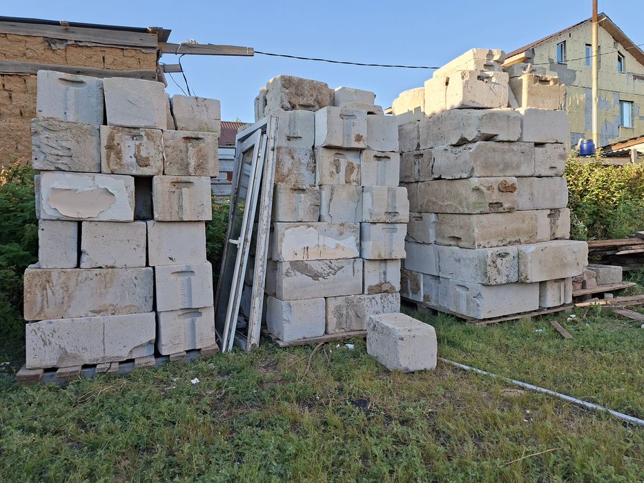 Продам газоблок Б/У
