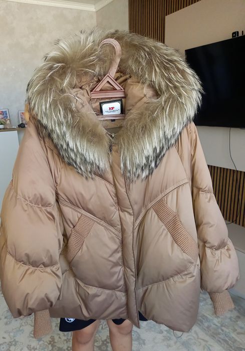 Куртка зимняя с капюшоном