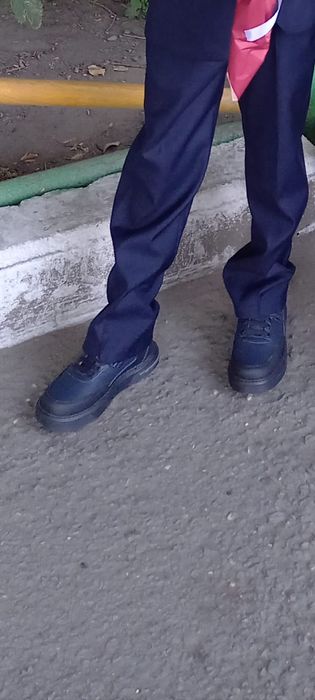 Туфли на мальчика.