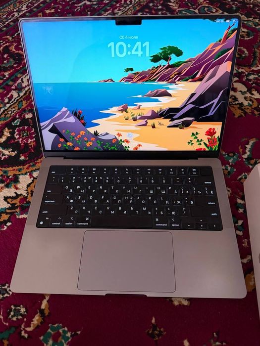 MacBook Pro 14 M2 pro 16/512