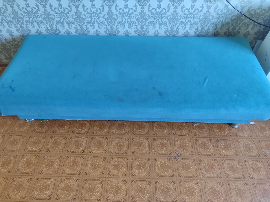 продам кровать бу