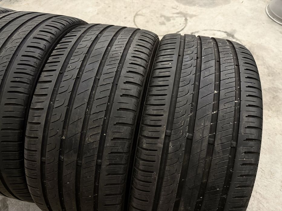 Anvelope vara 255.35.19’