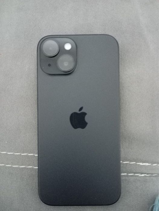 Продам Айфон 15  минусов нет