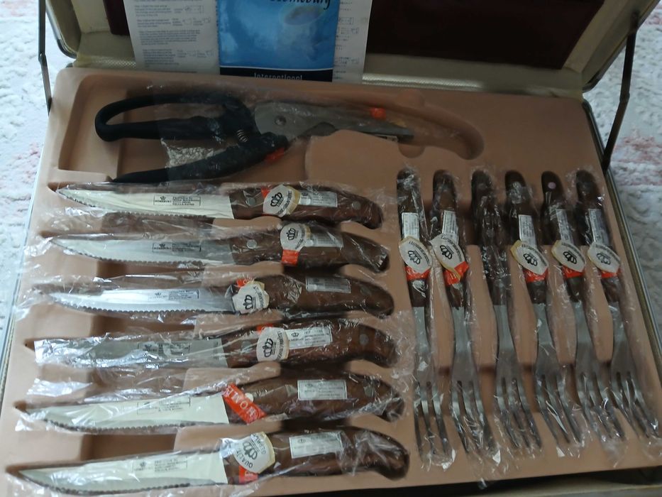 Set cutite si furculite Homeburg.