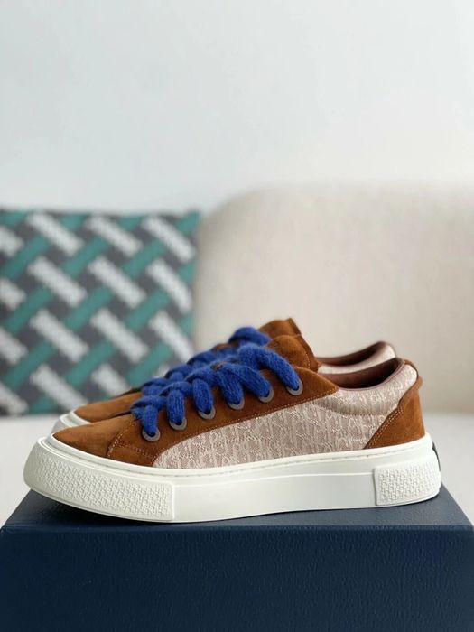 CD B33 / Light Grey / Brown / Grey