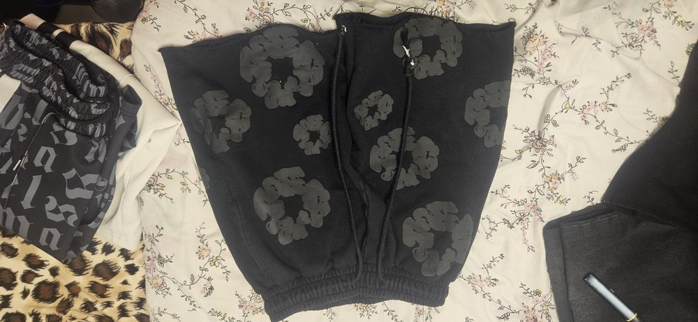 Pantaloni denim tears