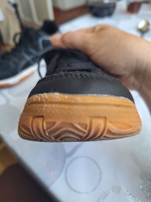 Обувь asics в хорошем состоянии