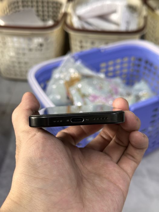 IPhone 16 Pro 91% akb