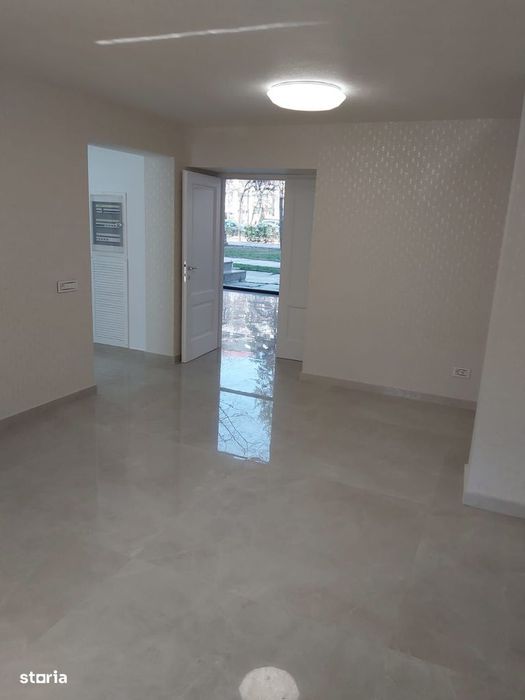 Zona Piata Unirii 95mp Vad comercial