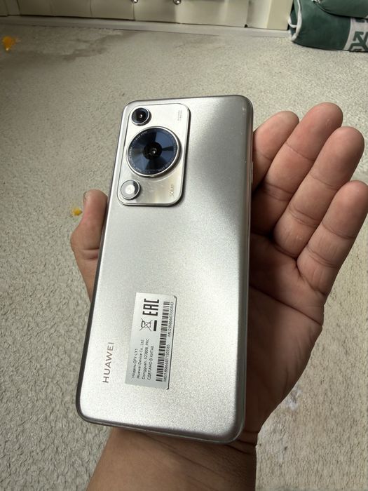 Продам Hwauei nova Y63