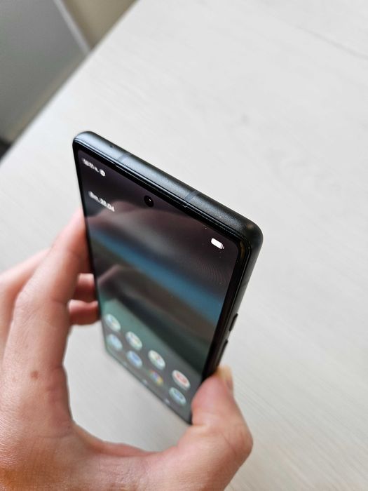 Google Pixel 6a 128GB Отлично състояние + подаръци