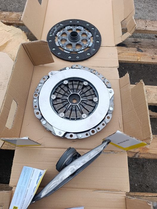 Съединител БМВ 116 бензин Е87/ BMW 116i  E87