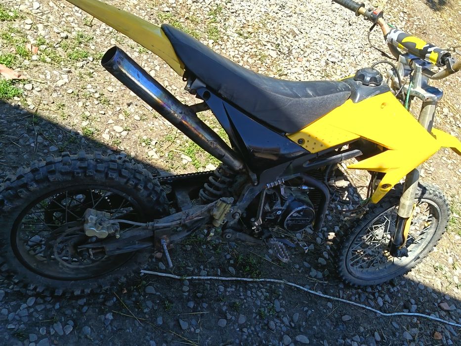 Cross de vanzare