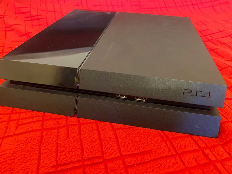 Playstation 4 Конзола Ps4 500 GB 3 Месеца Гаранция