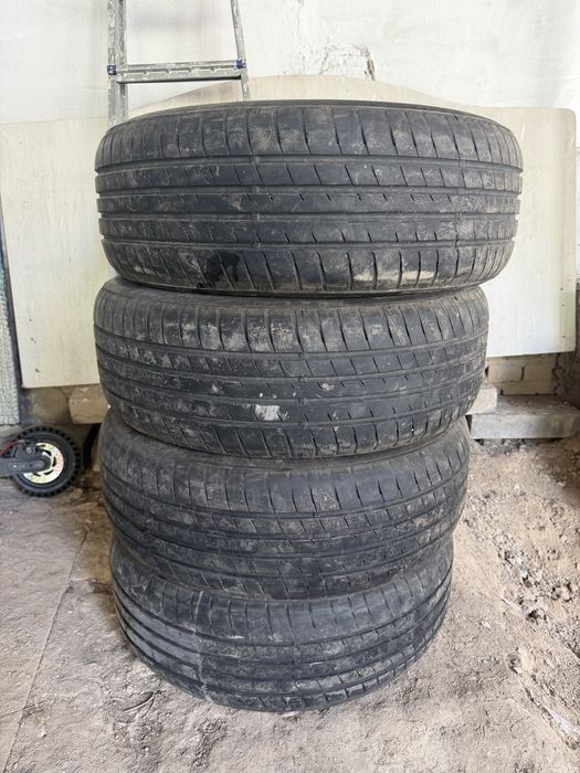 Шины комплект 215/55R17