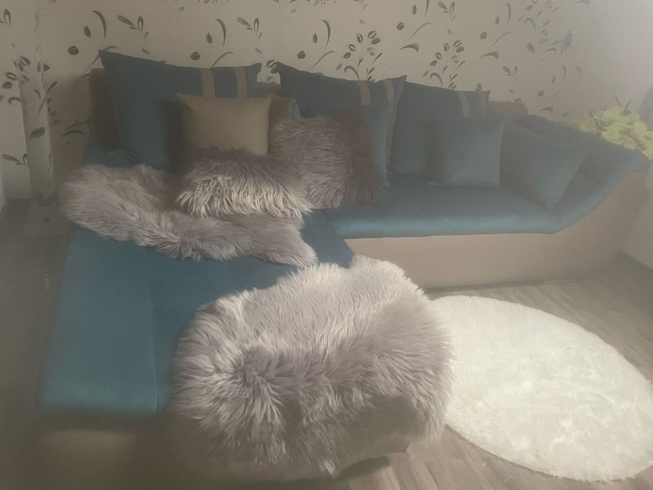 Canapea imitaie cu catifea , albastru cu imitatie maro