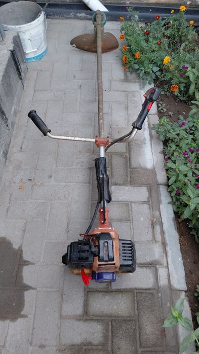 Триммер для сада