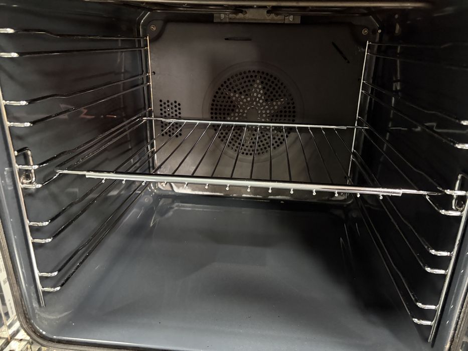 Miele H 2661-1BP фурна за вграждане с Пиролиза/24 мес гаранция