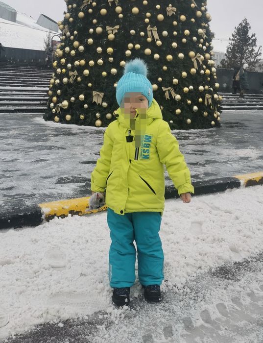 Зимний комплект на девочку