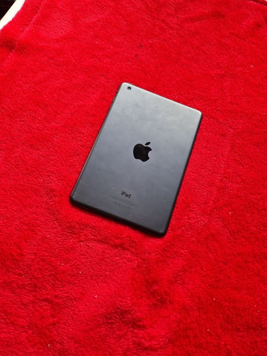 Tableta ipad pentru piese