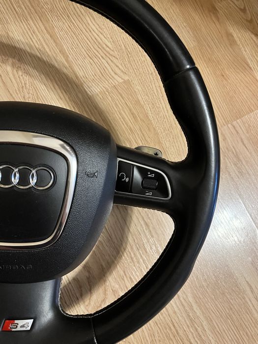 Волан Audi A4 S4 Перфектен!