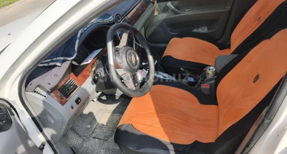 Lasetti, 2009,225-000