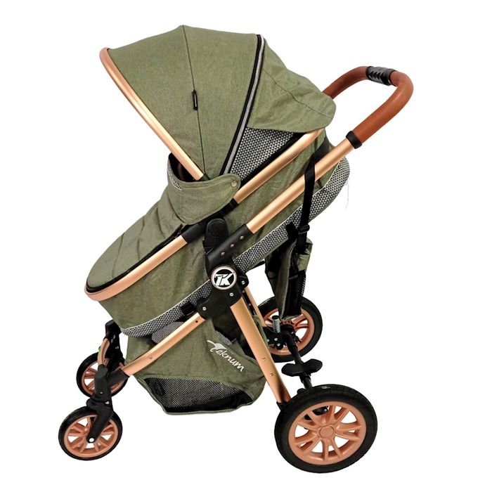 Коляска и детский велосипед