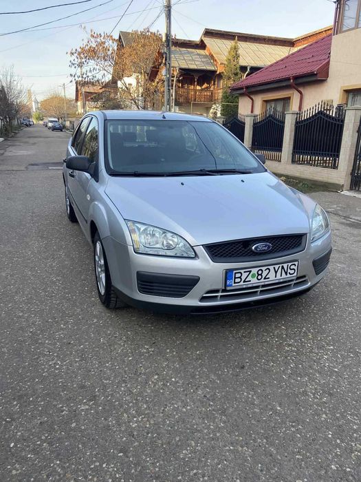 Masina Foarte ingrijita Ford Focus II