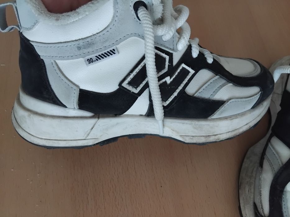 Продаю женские обуви