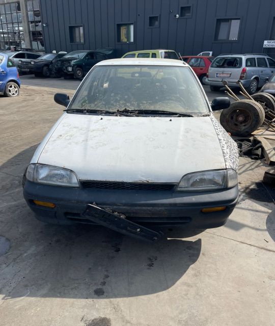 Lampa / Tripla stop stanga pe aripa Suzuki Swift