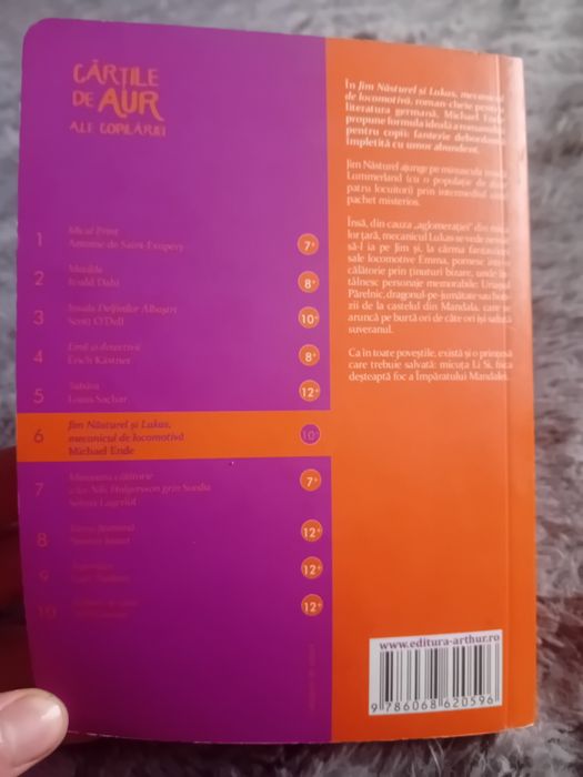 Carte potrivita pentru copii peste 10 ani