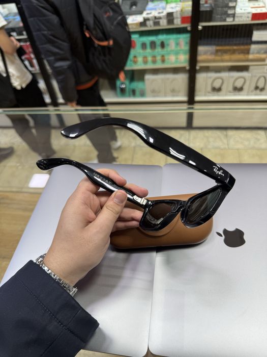 Ray-Ban Meta Glasses — Wayfarer