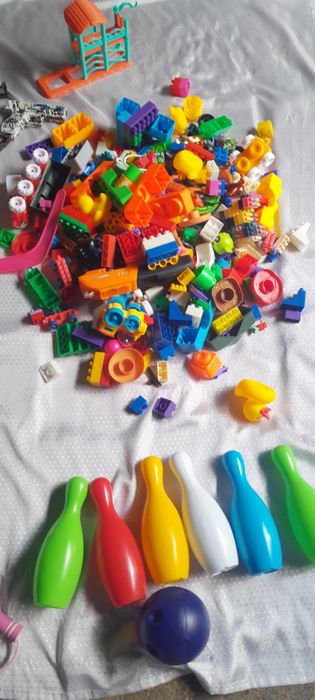 Ролики,мягкие игрушки,лего