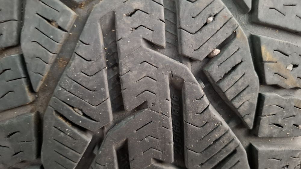 Cauciucuri 215/ 65/ 16