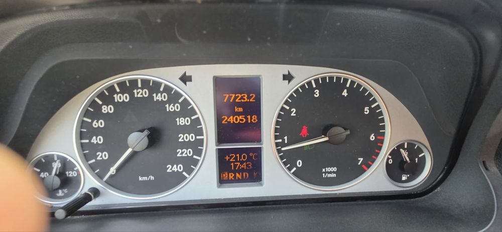 MERCEDES-BENZ B-Class 2005 — imagine 4