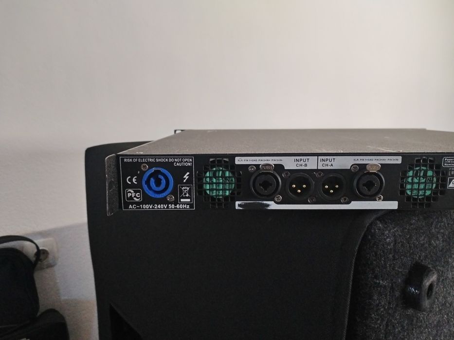 Vând amplificator the t. amp  D3400