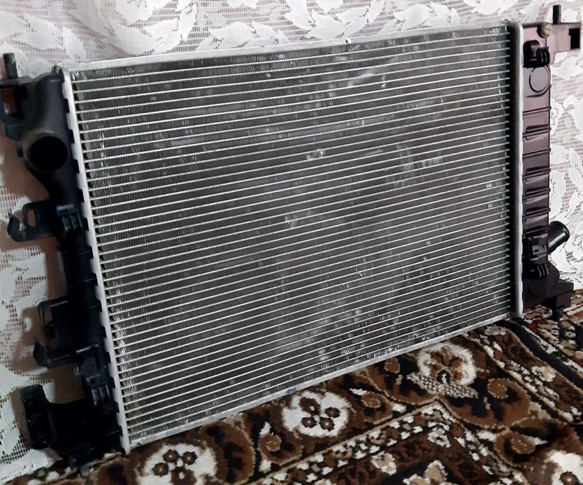 Kobolt ariginal radiator sotiladi.Mexanika.