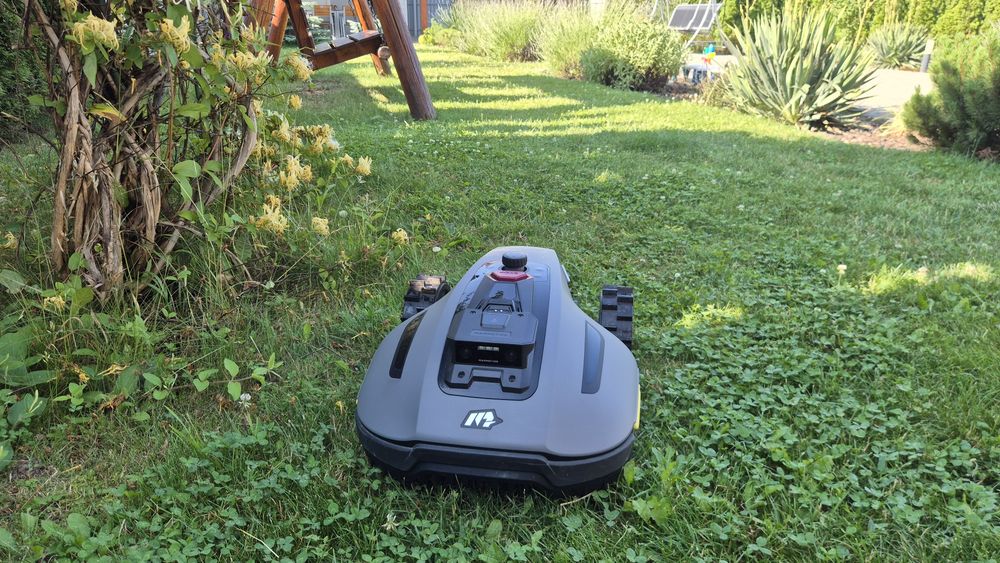 Robot de tuns gazonul  AI  MAMMOTION