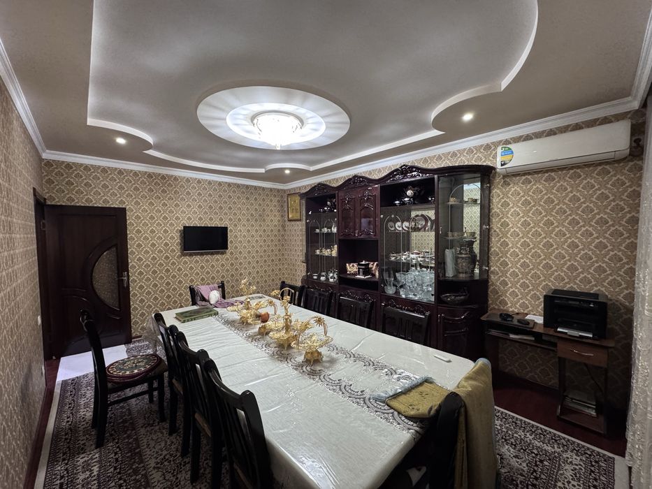 Махалля Жарарык среднее состояние 3/1/9 84 кв.м.