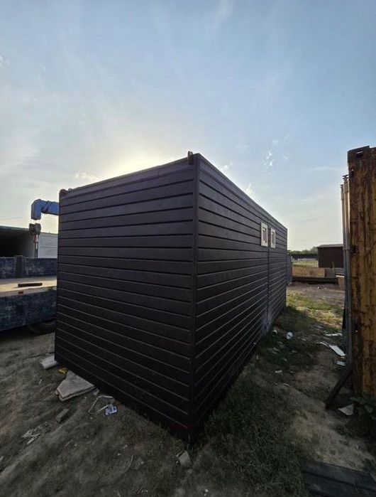 Модульный туалет из контейнера