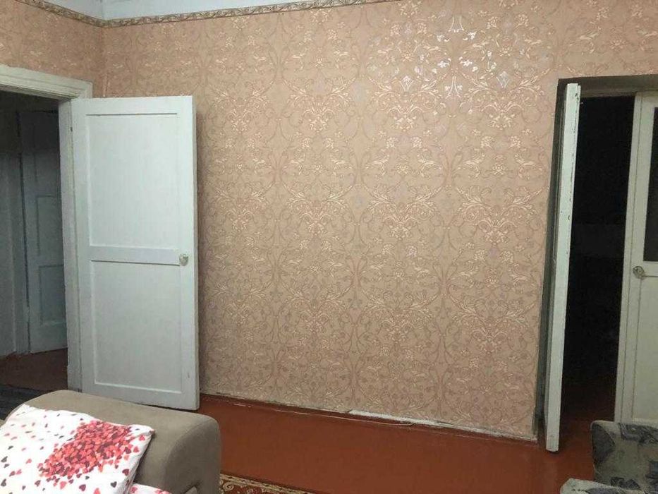 Продам трехкомнатную квартиру
