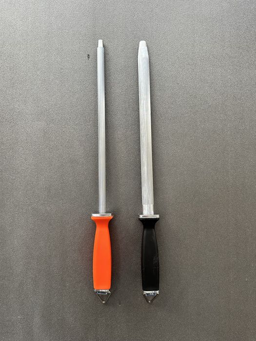 Професионални обли масати