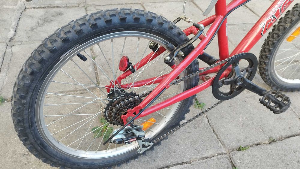 Продавам детски велипед Cross Srider 20" с шест (6) скорости