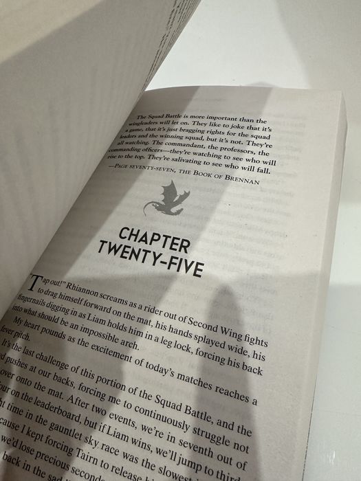 Fourth Wing | Rebecca Yarros | English books