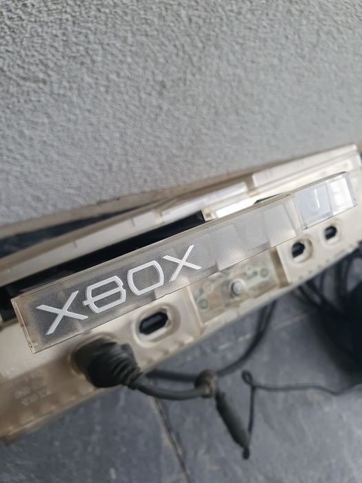 Конзола Xbox Crystal Limited Edition