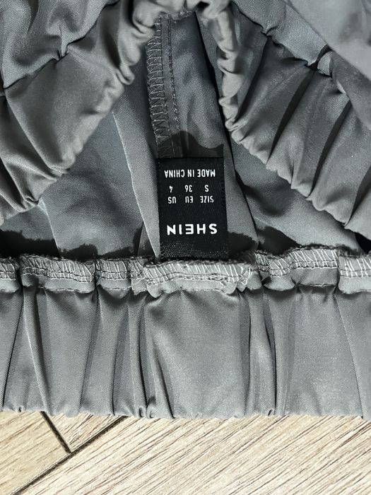 Vand pantaloni gri femei